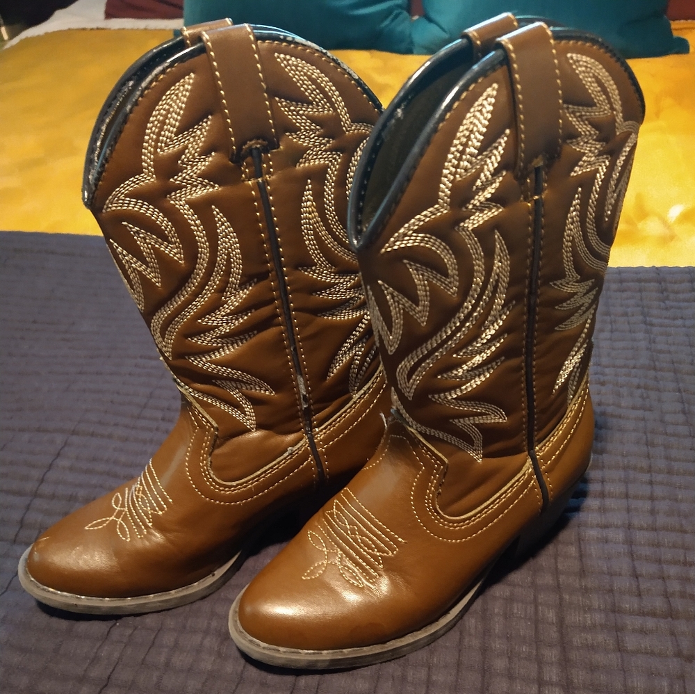 Like New Stone Creek Little Kids Cowboy Boots